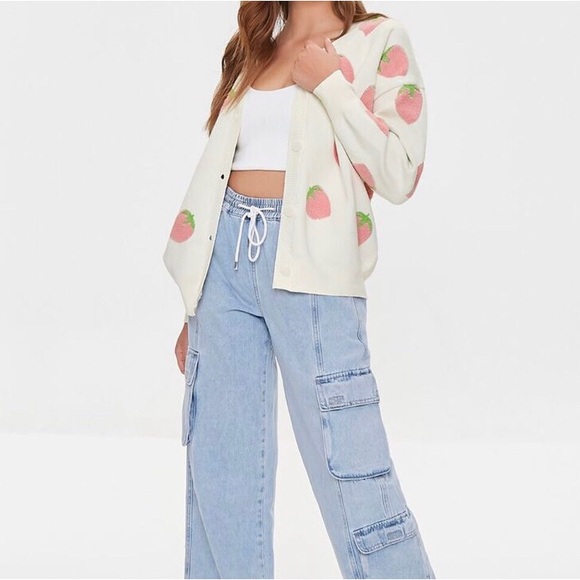 Strawberry Cardigan Sweater Cream Large Forever 21 - Picture 4 of 8